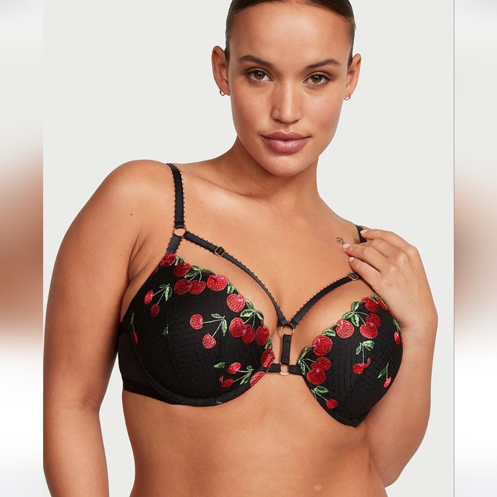 New Victoria's Secret Cherry Embroidery Bra Limited Edition NWT